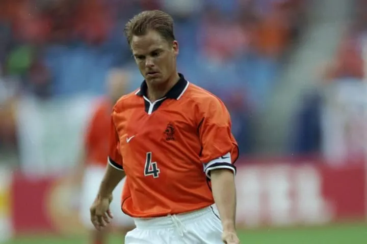 L'un des meilleurs joueurs néerlandais - frank de boer