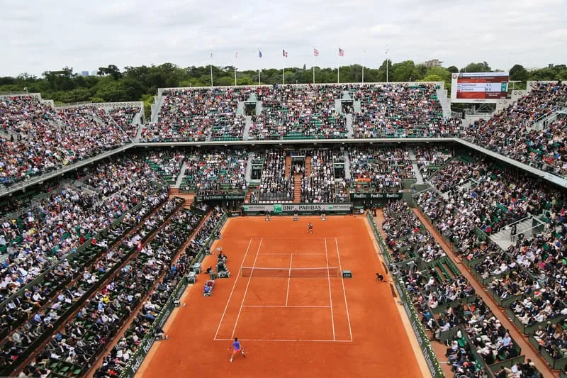 Bienvenue sur le podium des plus beaux terrains de tennis.