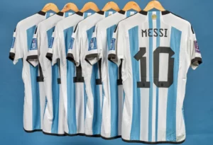 Découvrez les principaux maillots de Messi