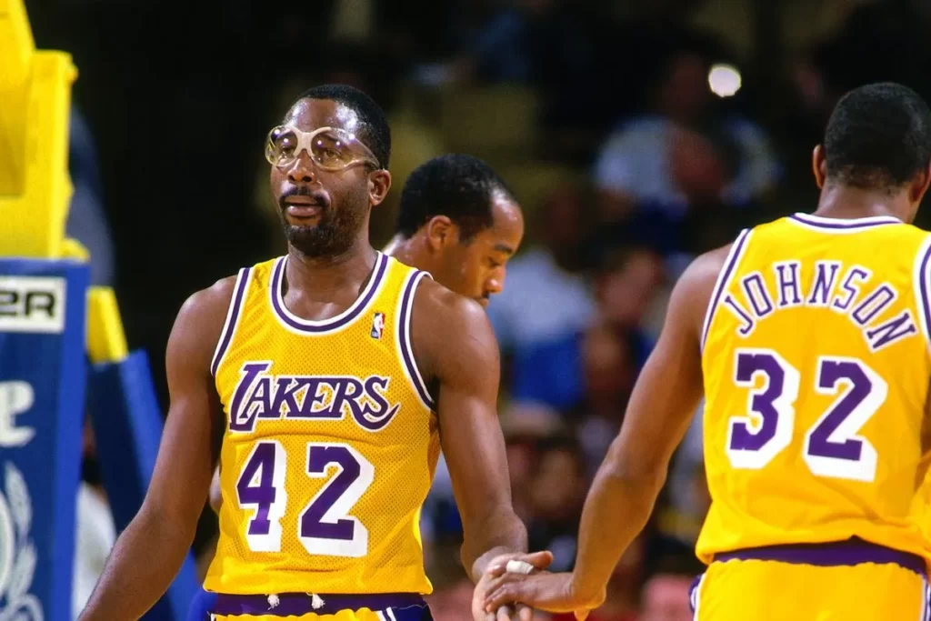 James Worthy est l'un des meilleurs joueurs des années 80