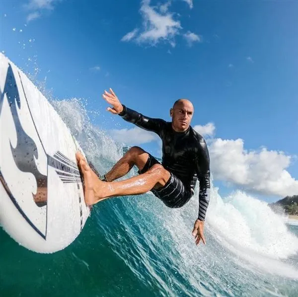 Shane Dorian est l'un des meilleurs surfeurs de l'histoire